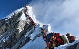 L'ascension de l'Everest accessible : un film suscite des discussions sur la facilité d'atteindre le sommet mondial.