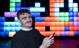 Un gigantesque Tetris multijoueur débarque au Royaume-Uni - découvrez comment y jouer sans frais.