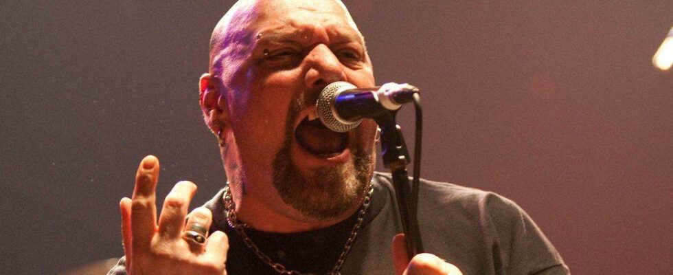 Mystères troublants de Paul Di'Anno, ex-chanteur d'Iron Maiden, après son décès à 66 ans : de la bagarre avec sa compagne à la possession de drogues et aux infractions liées aux armes, sans oublier son tatouage du 666 !