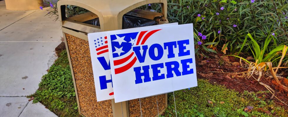 Un agent postal en Floride soupçonné d'avoir abandonné des bulletins de vote et du courrier électoral dans la nature