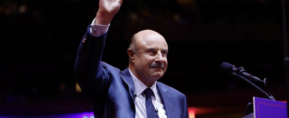 Dr. Phil Backs Donald Trump at Madison Square Garden Rally