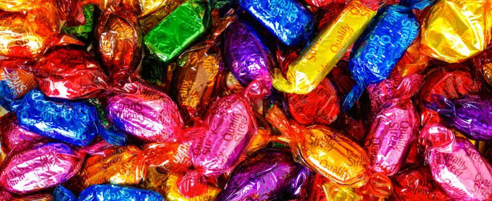 Un gigantesque magasin baisse le prix des Quality Street à 3,89 £ - ce n'est pas Aldi, Asda ou Tesco, et c'est l'option la plus abordable.