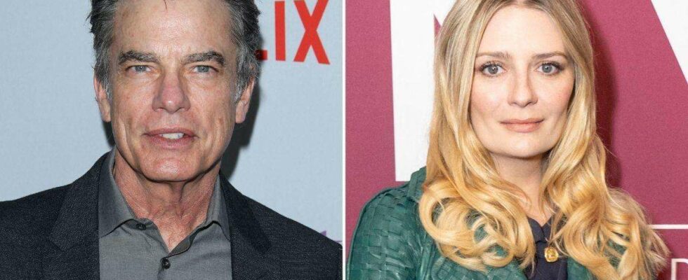 Peter Gallagher exprime sa gratitude envers Mischa Barton pour sa résilience après des épreuves personnelles.