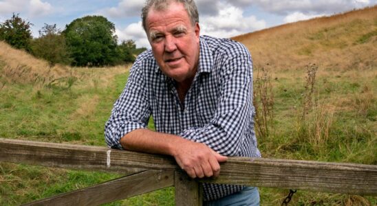 "Clarkson Criticizes Labour as Farmers Warn of Food Shortages in Budget" "Clarkson critique le Labour alors que les agriculteurs avertissent des pénuries alimentaires"