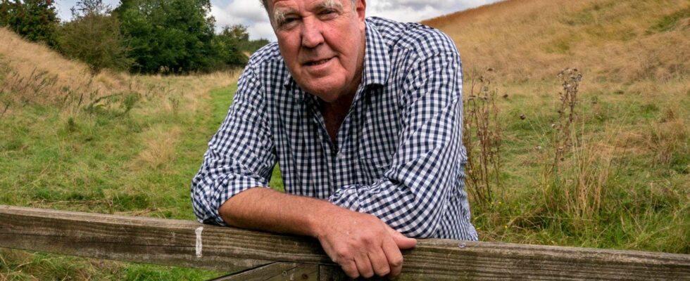 "Clarkson Criticizes Labour as Farmers Warn of Food Shortages in Budget" "Clarkson critique le Labour alors que les agriculteurs avertissent des pénuries alimentaires"