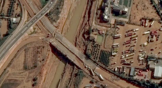 Aerial Images Reveal Devastating Flood Damage in Spain, 158 Dead Images aériennes révèlent des dégâts dévastateurs des inondations en Espagne, 158 morts