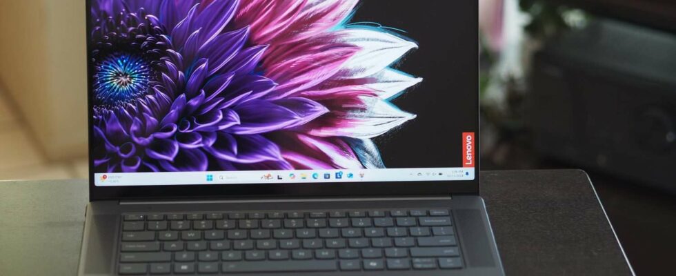 "Lenovo’s New Laptop Outperformed MacBook Air Until Recently" "Le nouvel ordinateur portable de Lenovo a dépassé le MacBook Air jusqu'à récemment"