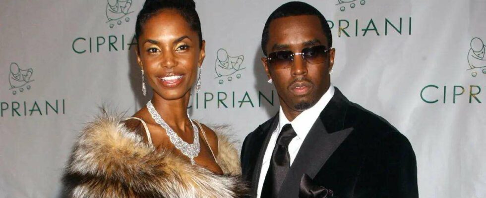 Kim Porter Gave Friend 11 Tapes of 8 Celebrities Before Her Death in 2018 Kim Porter a remis à un ami 11 cassettes de 8 célébrités avant sa mort en 2018