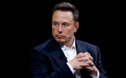 "Why Elon Musk's Vision of Living on Mars May Not Become Reality" "Pourquoi la vision d'Elon Musk de vivre sur Mars pourrait ne pas devenir réalité"