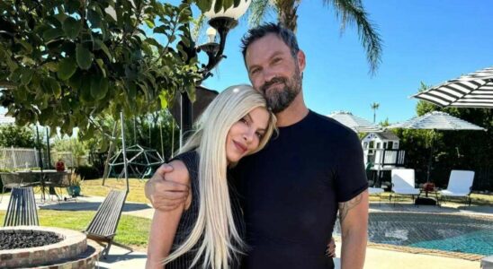 Brian Austin Green évoque sa première expérience alcoolisée avec Tori Spelling de 'Beverly Hills, 90210' : un souvenir surprenant