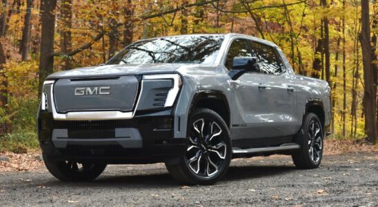 2024 GMC Sierra EV : un camion électrique prometteur avec des améliorations possibles