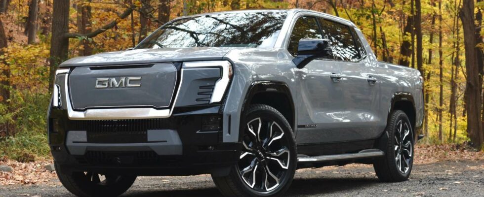 2024 GMC Sierra EV : un camion électrique prometteur avec des améliorations possibles