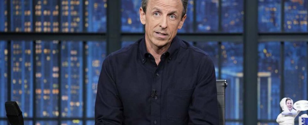 Seth Meyers fait de l'humour sur Trump et les limites de mandat : un hommage à notre leader suprême