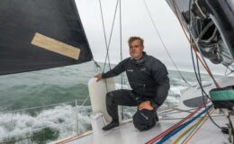 Oliver Heer, premier Suisse allemand à participer à la Vendée Globe, partage son coach mental avec Hansi Flick du FC Barcelone.