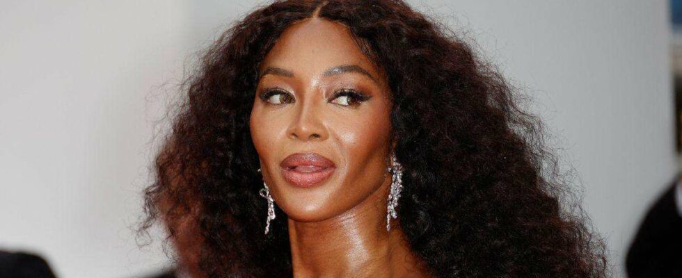 8 scandales marquants de Naomi Campbell : problèmes financiers, diamants de sang, agressions et bien plus encore.