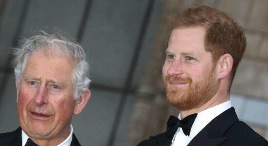 La dynamique tumultueuse entre le roi Charles et le prince Harry reste présente dans l'esprit du souverain.