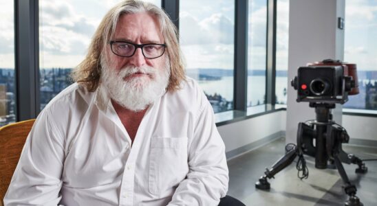 Un sénateur américain interpelle Gabe Newell, PDG de Valve, sur la lutte contre les discours et comptes haineux sur Steam.