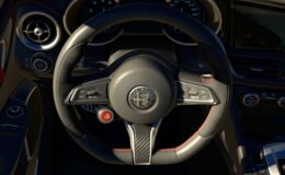 Assetto Corsa Evo introduit la personnalisation des options d'usine pour l'achat de voitures neuves