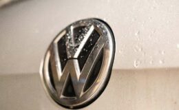 IG Metall demande à VW une concession salariale de 1,5 milliard et avertit d'une grève massive