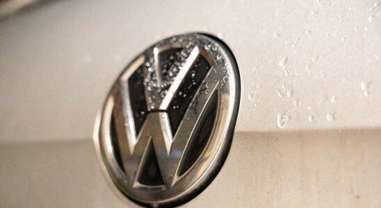 IG Metall demande à VW une concession salariale de 1,5 milliard et avertit d'une grève massive