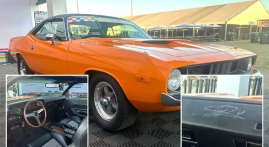 Une Plymouth Barracuda de 1973, autographiée par une légende de la F1, va être mise aux enchères à un prix record