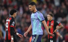 Arsenal doit lutter contre l'indiscipline pour relancer sa course au titre après l'expulsion de William Saliba face à Bournemouth, selon ISAAN KHAN.