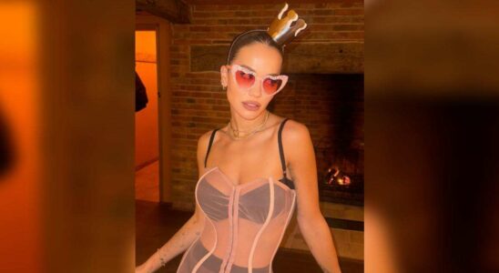 Rita Ora scintille dans une robe transparente lors de son 34e anniversaire : Découvrez les photos