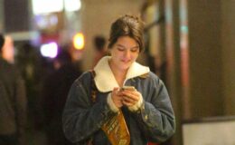 Suri, la fille de Katie Holmes, profite de ses vacances universitaires à New York avec sa mère avant Thanksgiving