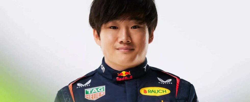 Yuki Tsunoda critique Sergio Perez sur les stratégies internes de Red Bull