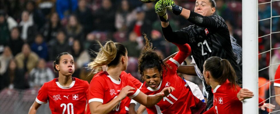 Nadine Angerer, légende du football féminin, interroge la culture de l'absence d'erreurs chez les gardiens de but