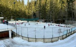 Les patinoires naturelles de hockey en Carinthie : un guide des surfaces de glace authentiques