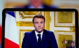 Analyse du discours de Macron suite à la dissolution du gouvernement : aucune excuse présentée