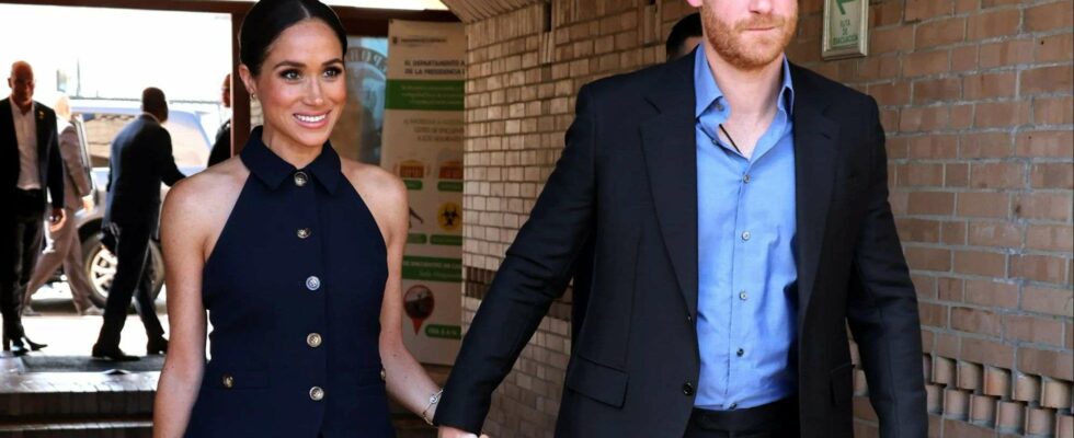 Harry répond aux rumeurs de divorce : un expert affirme que Meghan s'épanouit mieux seule.