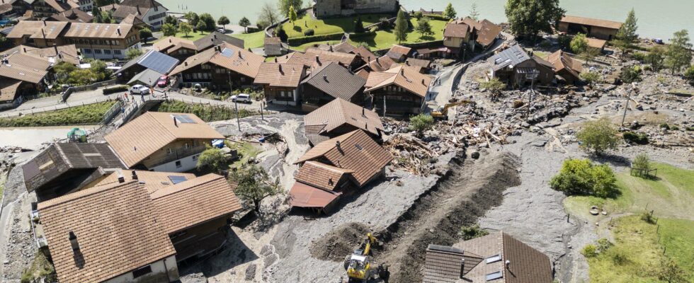 Assurances et risques d'inondation en Suisse : l'impact des constructions en zones sensibles