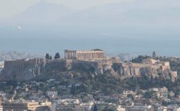 Titre : La Grèce inspire la France en matière d'excédents, de croissance et d'épargne