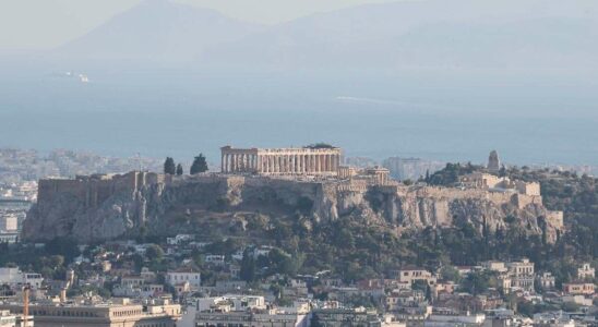 Titre : La Grèce inspire la France en matière d'excédents, de croissance et d'épargne