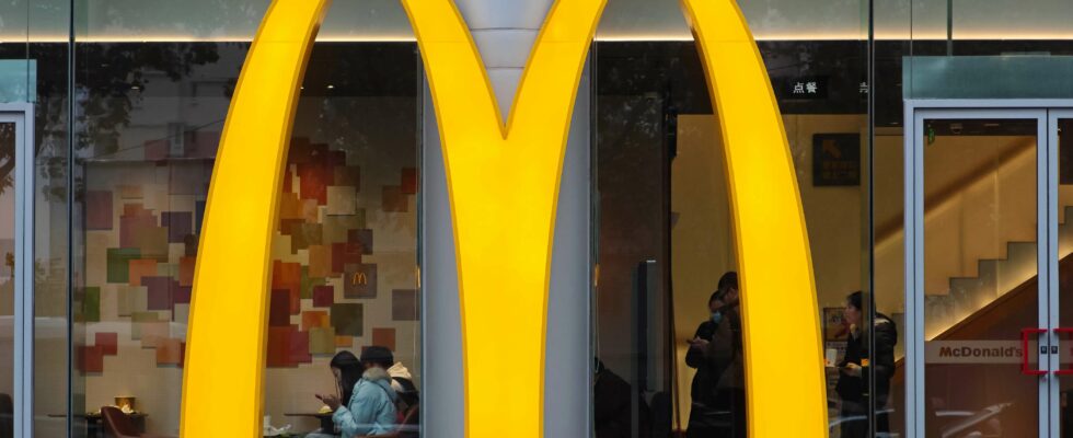 McDonald's introduit une nouveauté dans ses menus dès AUJOURD'HUI, l'excitation des clients est palpable.