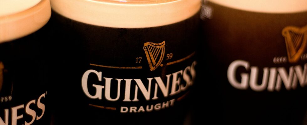 Un pub met en place des cartes de rationnement pour la Guinness face à la pénurie nationale