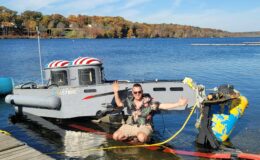 Construction d'un sous-marin de 26 pieds : entre appels à la police et projets de canons à eau et lance-roquettes artisanaux