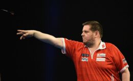 Titre : Le dart en pleine expansion : Le Suisse Stefan Bellmont fait ses débuts au championnat du monde à Ally Pally