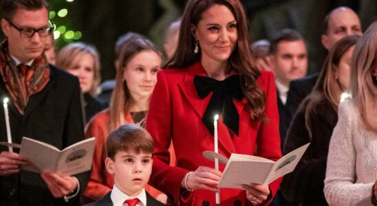 Kate Middleton exclut le prince Andrew de son concert de Noël et refuse de le cacher derrière un pilier