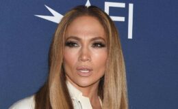 Les admirateurs de Jennifer Lopez stupéfaits par une remarque sur son âge proche de 60 ans : 'Est-ce qu'il a vraiment osé dire ça ?'