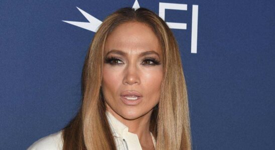 Les admirateurs de Jennifer Lopez stupéfaits par une remarque sur son âge proche de 60 ans : 'Est-ce qu'il a vraiment osé dire ça ?'