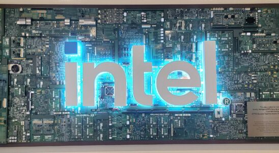 Intel abandonne l'initiative x86S : fin de la simplification unilatérale de l'ensemble d'instructions x86.