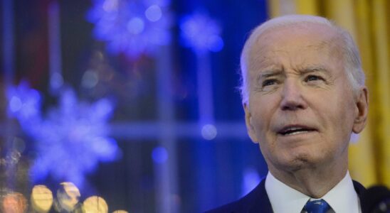 Biden déclare un jour de repos pour les fonctionnaires fédéraux avant Noël - Découvrez les services fermés