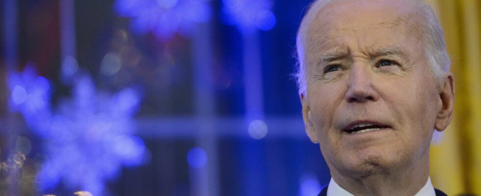 Biden déclare un jour de repos pour les fonctionnaires fédéraux avant Noël - Découvrez les services fermés