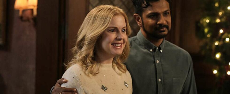 Rose McIver de 'Ghosts' évoque la double possession des épisodes spéciaux et annonce son premier projet en tant que réalisatrice.