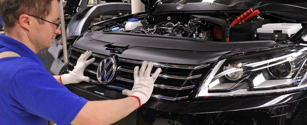 Volkswagen envisage de supprimer plus de 35 000 emplois tout en maintenant ses usines en fonctionnement