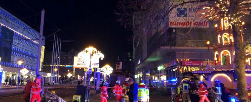 Tragédie au marché de Noël de Magdebourg : cinq victimes, dont un enfant, et 200 blessés après qu'un médecin saoudien a percuté la foule avec son véhicule.