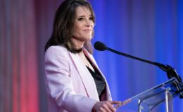 Marianne Williamson entre en lice pour la présidence du DNC : qui d'autre se présente ?